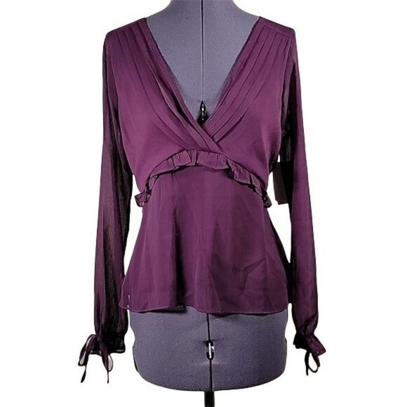 Q & A Los Angeles Pleated Plum Blouse Sz XS - Picture 1 of 11
